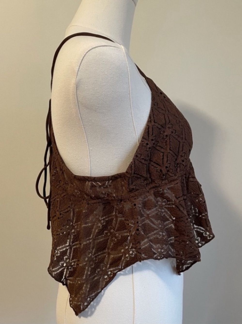 Cider Brown Lace Ruffle Crop Top - Picture 2 of 7